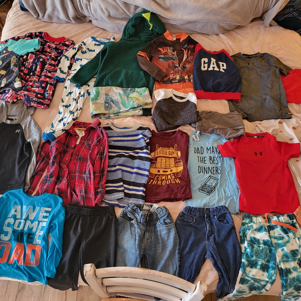 Large winter bundle for boys 4t/5t mix